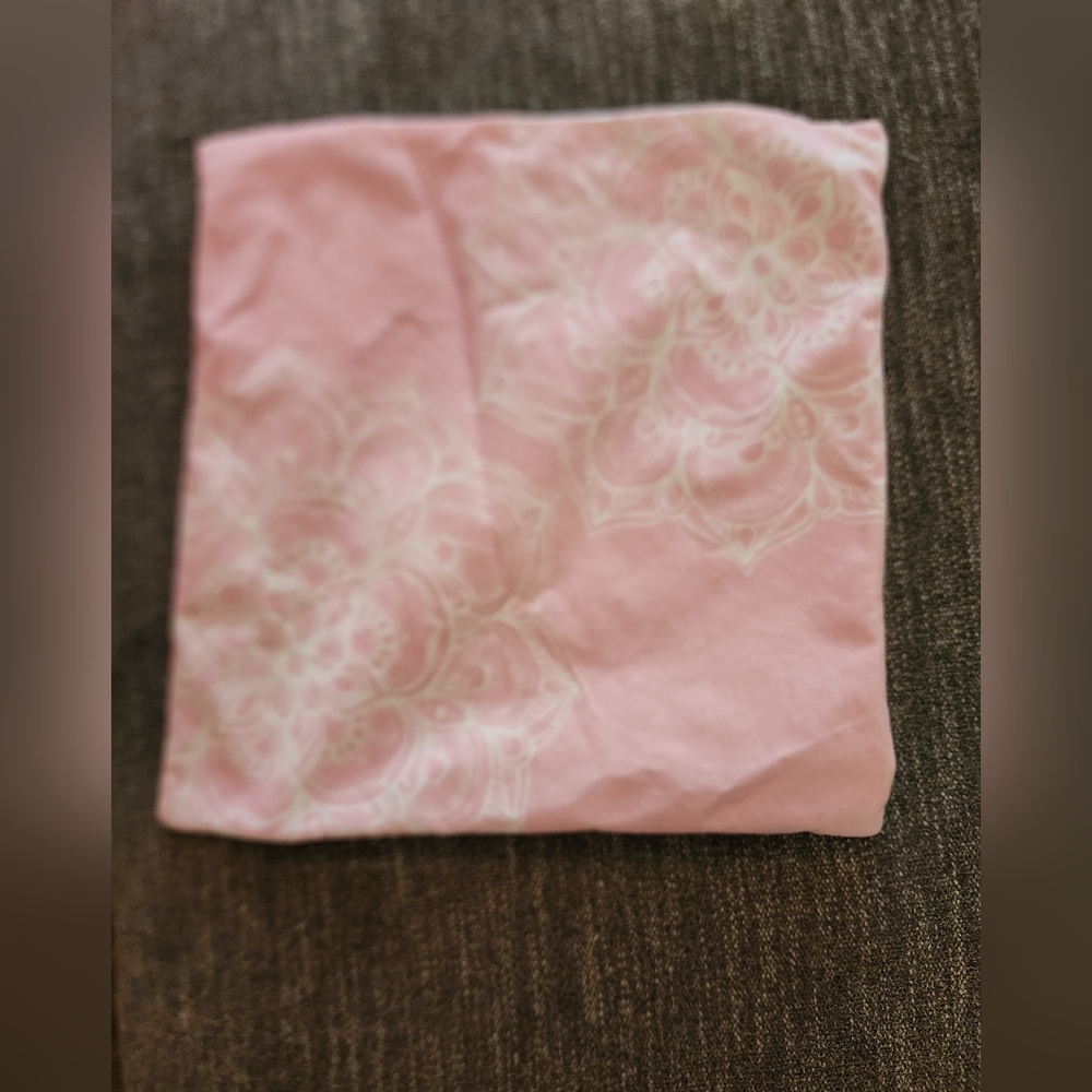 Pink & white pillow covers 17×17